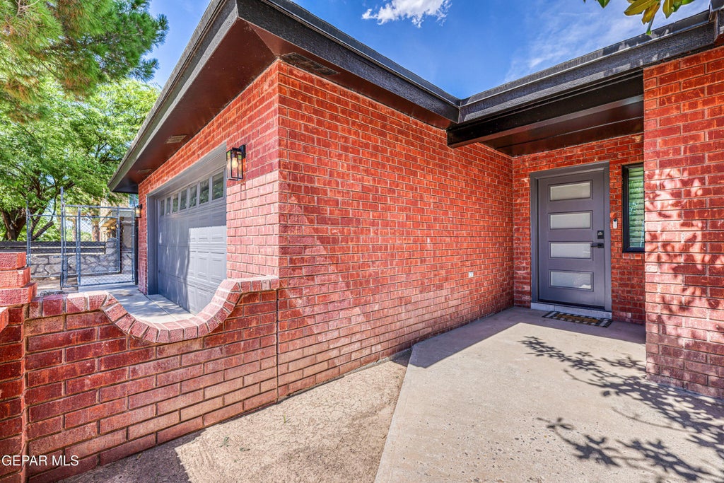 Photo of 6004 Oleaster Drive, El Paso, TX 79932 (MLS # 949890)