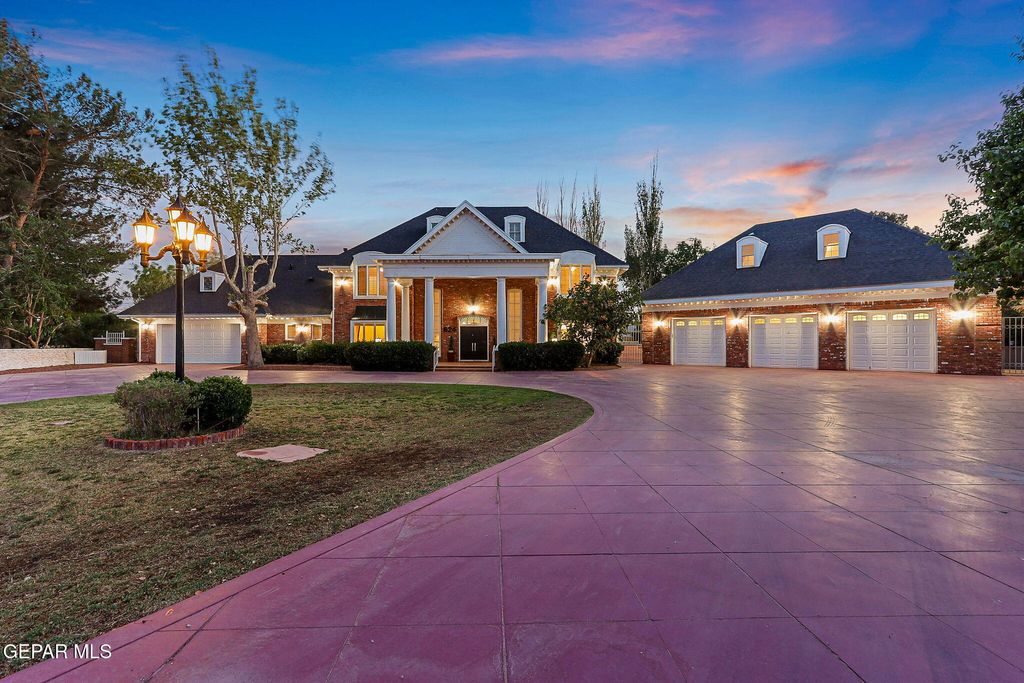 Photo of 644 Mount Cristo Rey Lane, El Paso, TX 79922 (MLS # 940135)