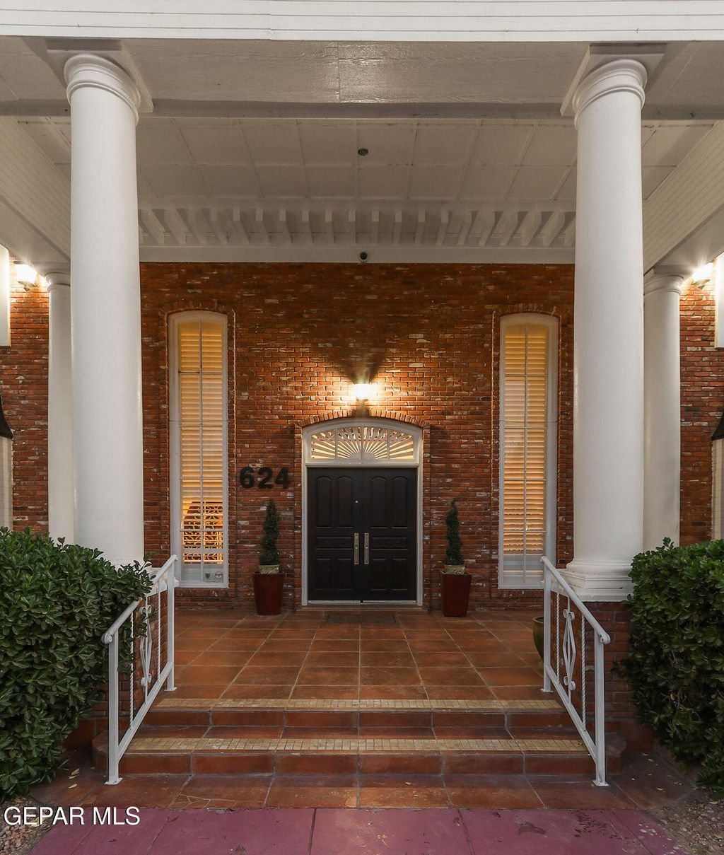 Photo of 644 Mount Cristo Rey Lane, El Paso, TX 79922 (MLS # 940135)