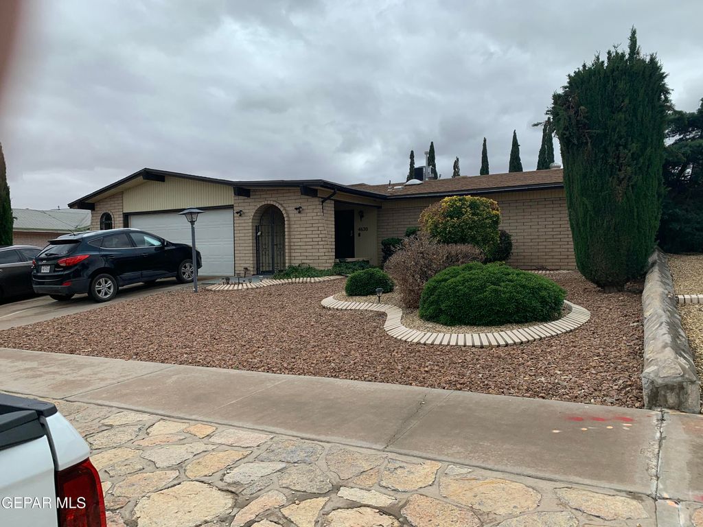 Photo of 4620 CAPRICORN Drive, El Paso, TX 79924 (MLS # 943391)