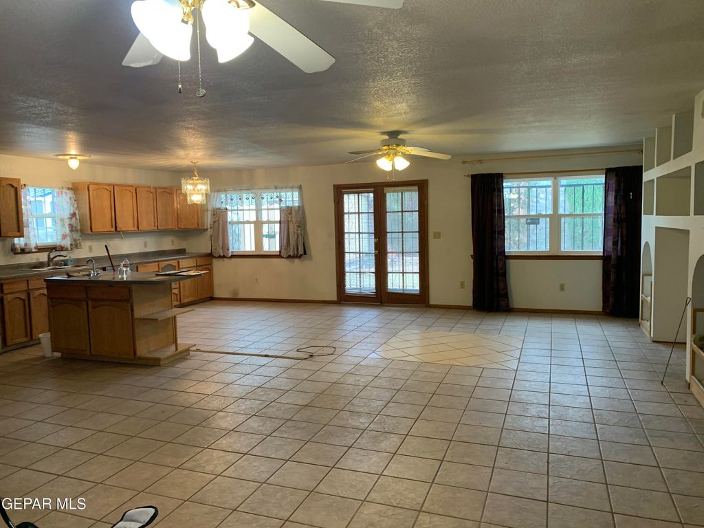 Photo of 4620 CAPRICORN Drive, El Paso, TX 79924 (MLS # 943391)