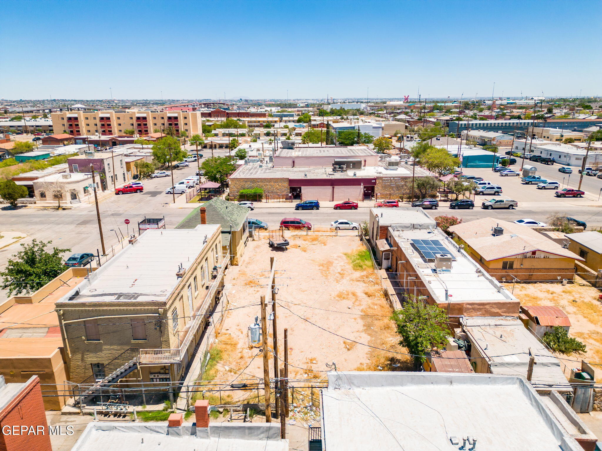 605 S OCHOA Street