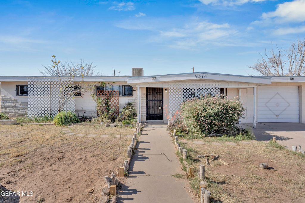 Photo of 9576 VERBENA Drive, El Paso, TX 79924 (MLS # 936724)