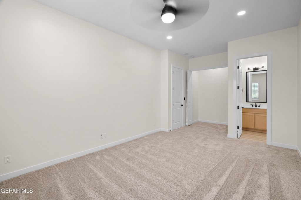 Photo of 608 Bluegruff Street, Horizon City, TX 79928 (MLS # 942984)