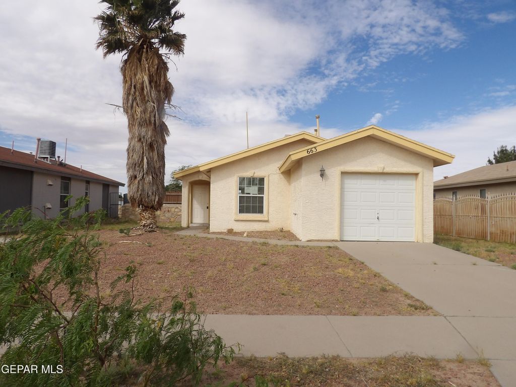 Photo of 663 Danube Drive, Horizon City, TX 79928 (MLS # 943111)