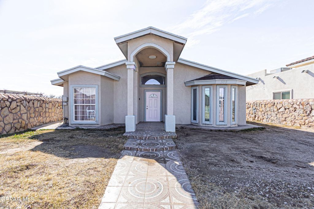 Photo of 308 HACIENDA ESCONDIDA, San Elizario, TX 79849 (MLS # 937425)