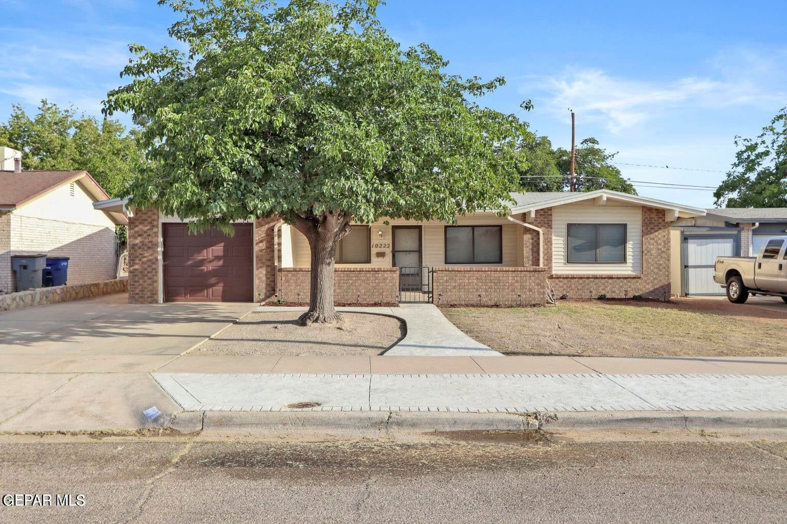 Photo 1 of 22 — 10222 DUNBARTON Drive, El Paso, TX 79925