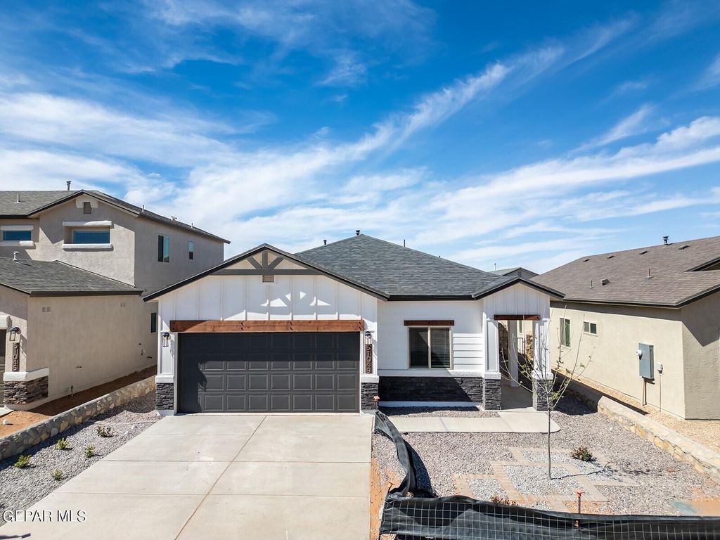 Photo of 15313 Steer Drive, El Paso, TX 79938 (MLS # 932620)