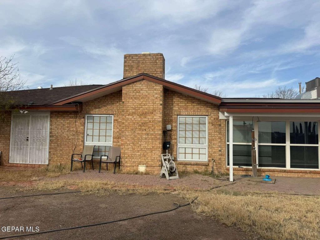 Photo of 10904 DON JANUARY Drive, El Paso, TX 79935 (MLS # 937412)