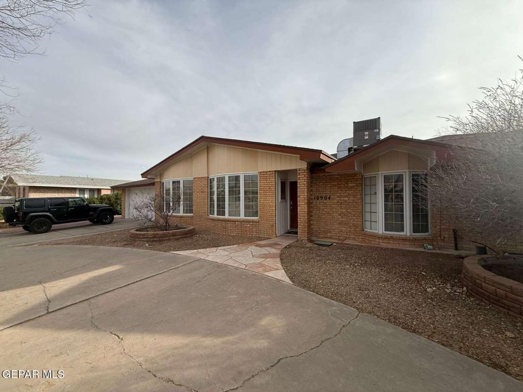 Photo of 10904 DON JANUARY Drive, El Paso, TX 79935 (MLS # 937412)