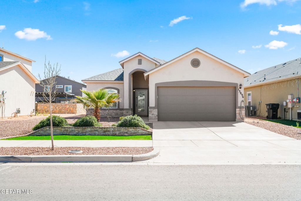 Photo of 13896 SKY HARBOR Avenue, Horizon City, TX 79928 (MLS # 940731)