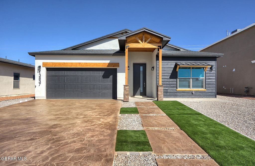Photo of 13837 CENTRO VISTA Avenue, Horizon City, TX 79928 (MLS # 932520)