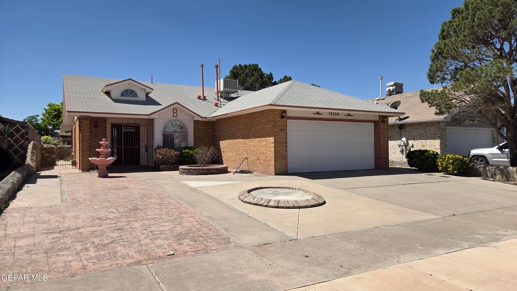 Photo of 12304 Robert David Drive, El Paso, TX 79928 (MLS # 943645)