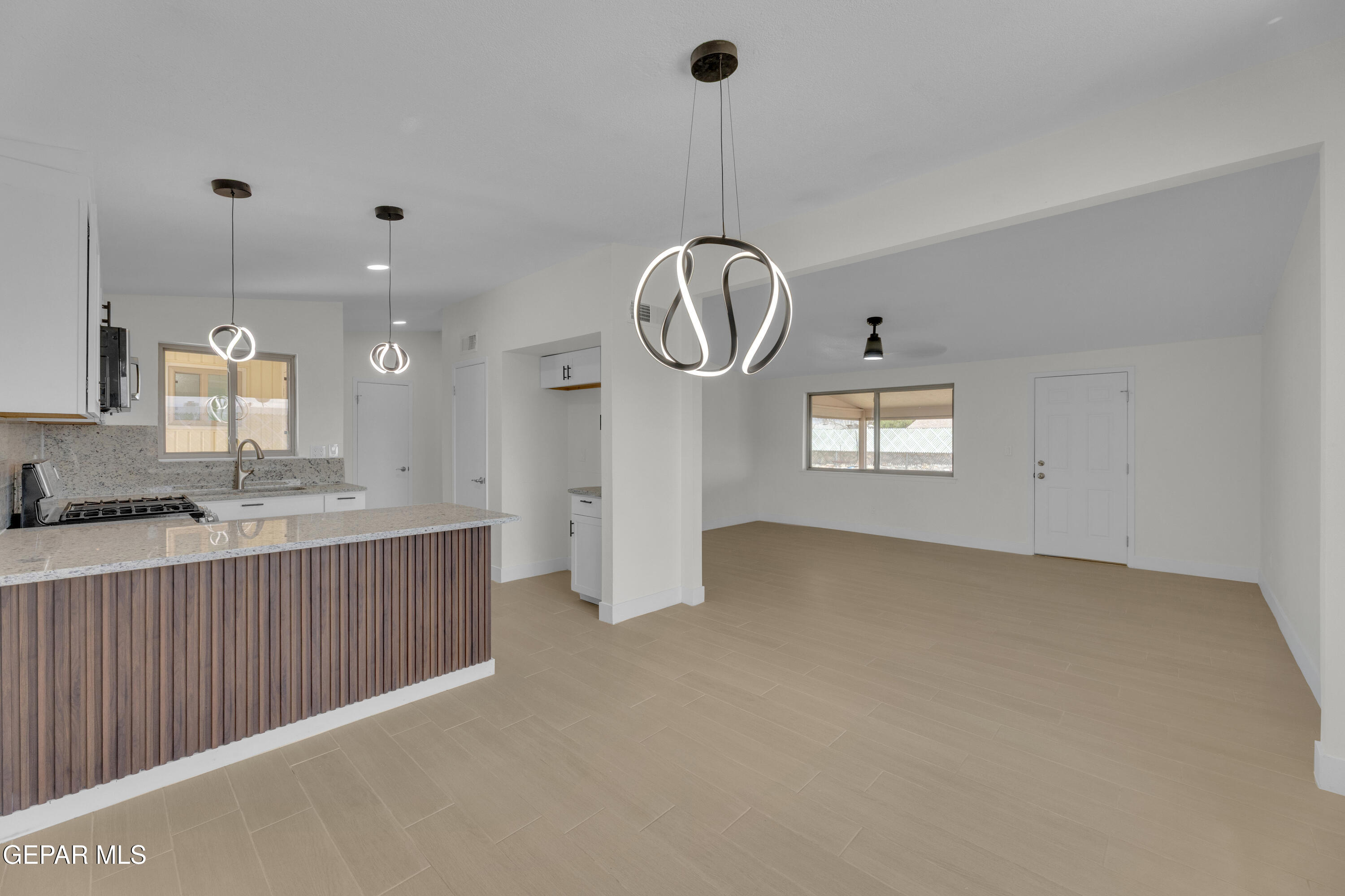 10400 LAMBDA Drive