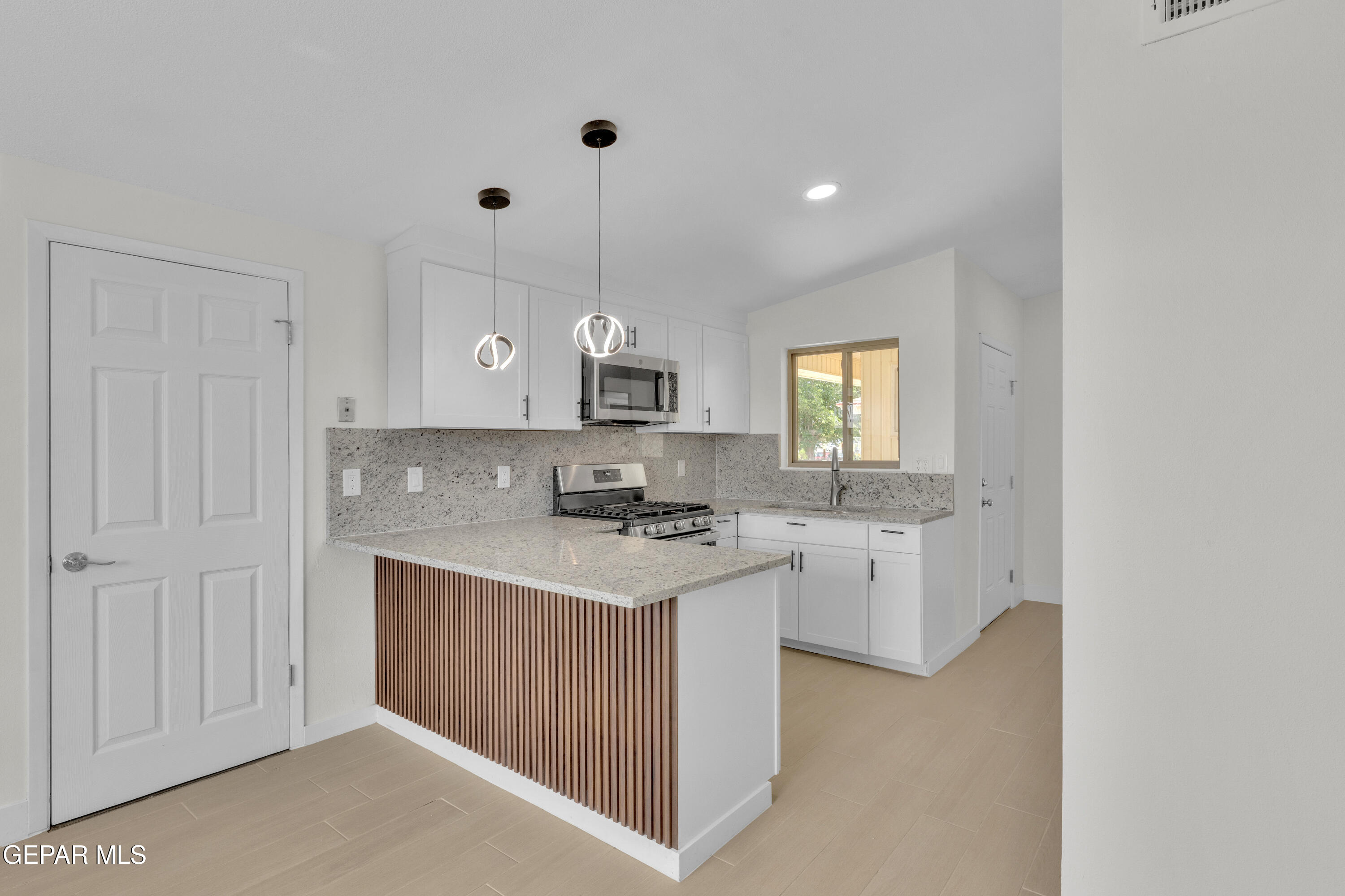 10400 LAMBDA Drive