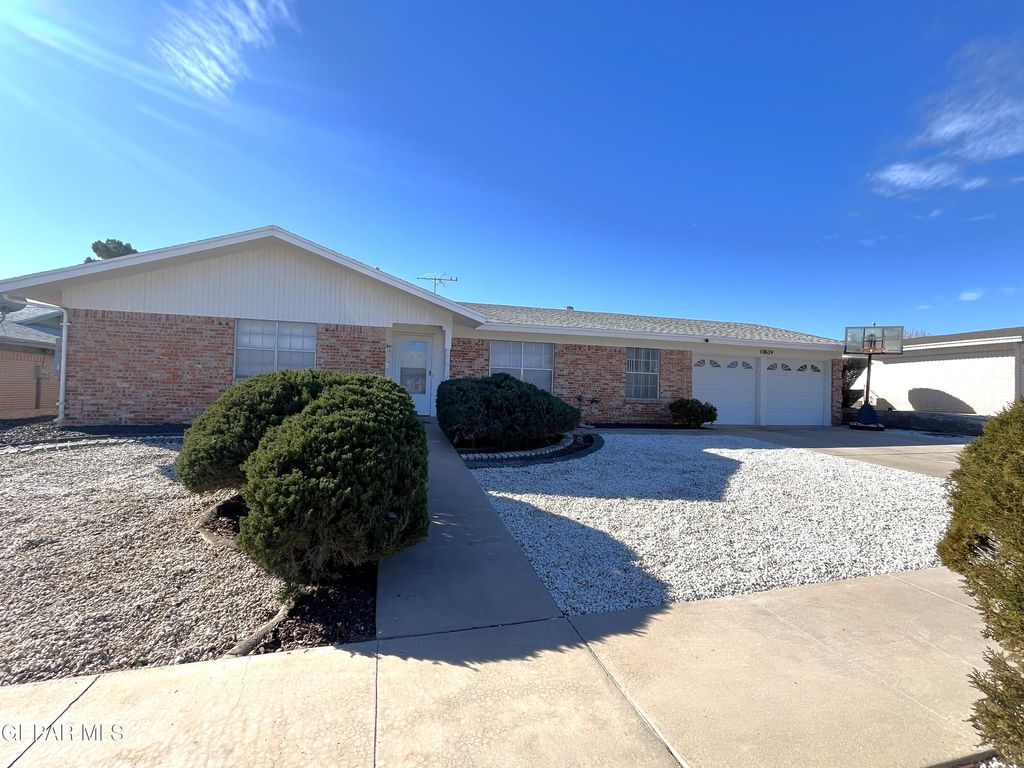 Photo of 10624 Riverwood Drive, El Paso, TX 79935 (MLS # 936608)