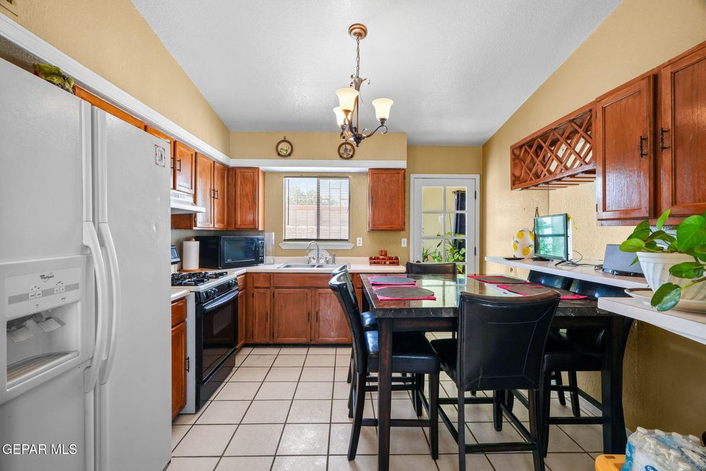 Photo of 8463 VILLANOVA Drive, El Paso, TX 79907 (MLS # 940174)