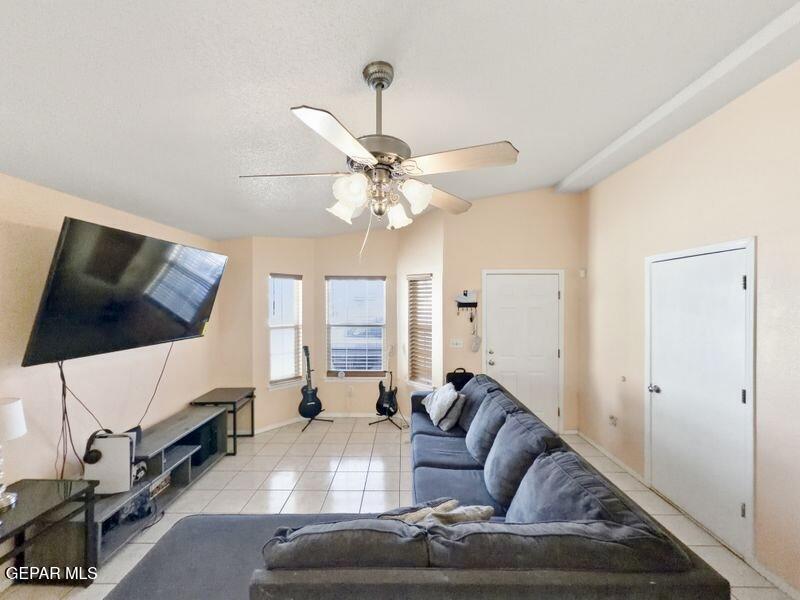 1695 SAINT STEPHEN Place