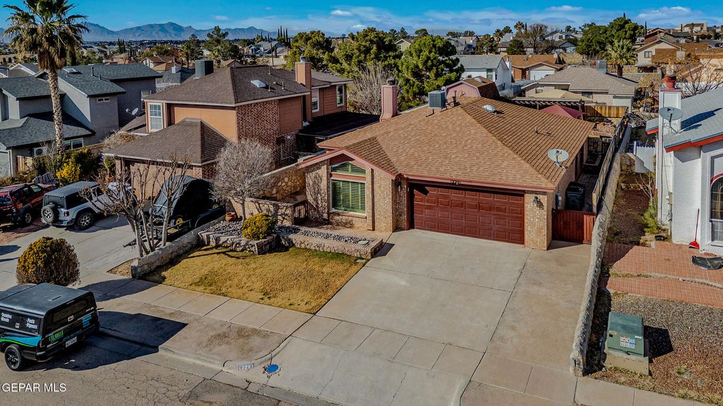 Photo of 12201 CHATO VILLA Drive, El Paso, TX 79936 (MLS # 938178)