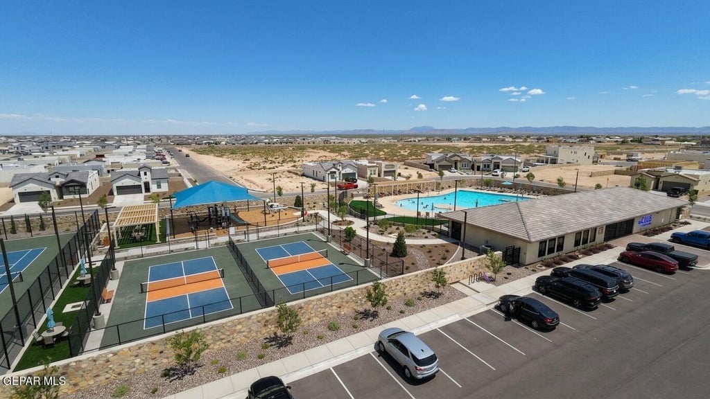 Photo of 705 Paseo Dulce Avenue, Horizon City, TX 79928 (MLS # 949479)