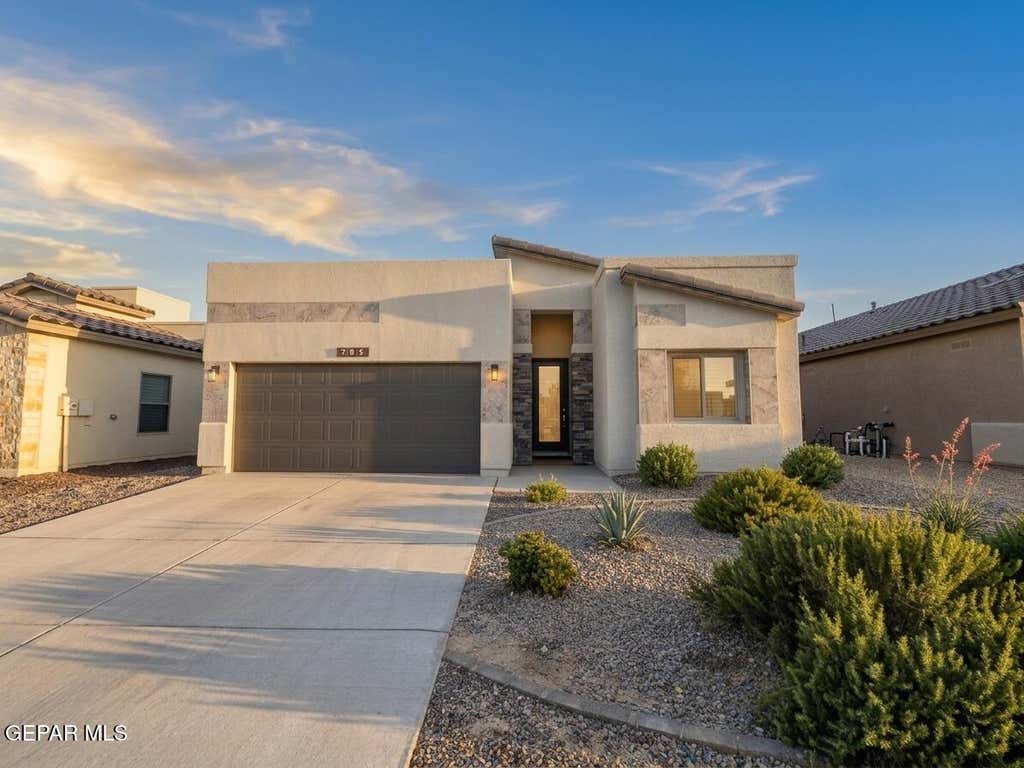 Photo of 705 Paseo Dulce Avenue, Horizon City, TX 79928 (MLS # 949479)