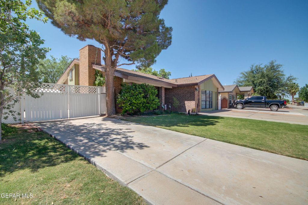 Photo of 11456 LAKE NEMI Drive, El Paso, TX 79936 (MLS # 943762)