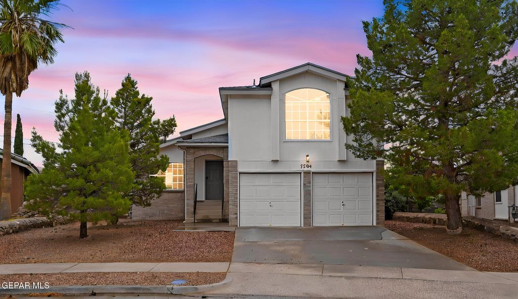 Photo of 7304 DESIERTO AZUL Drive, El Paso, TX 79912 (MLS # 943232)