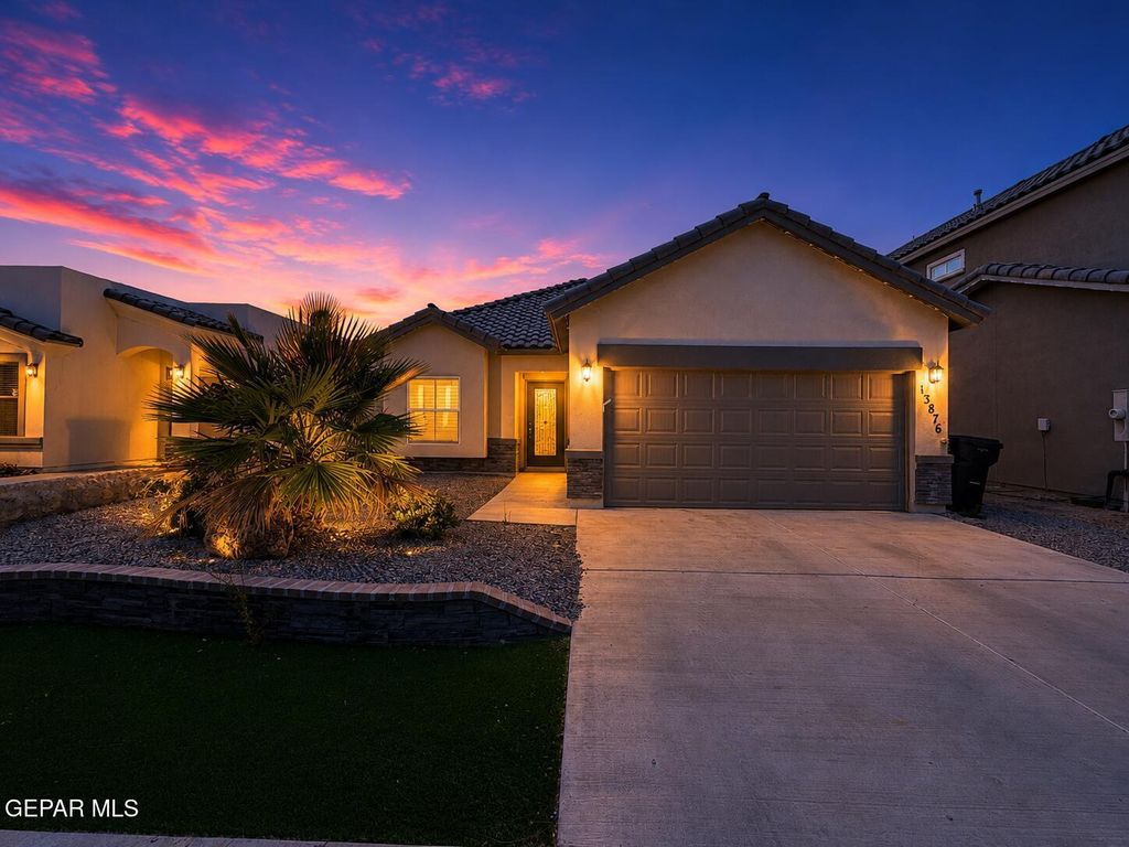 Photo of 13876 PASEO SERENO Drive, El Paso, TX 79928 (MLS # 947497)