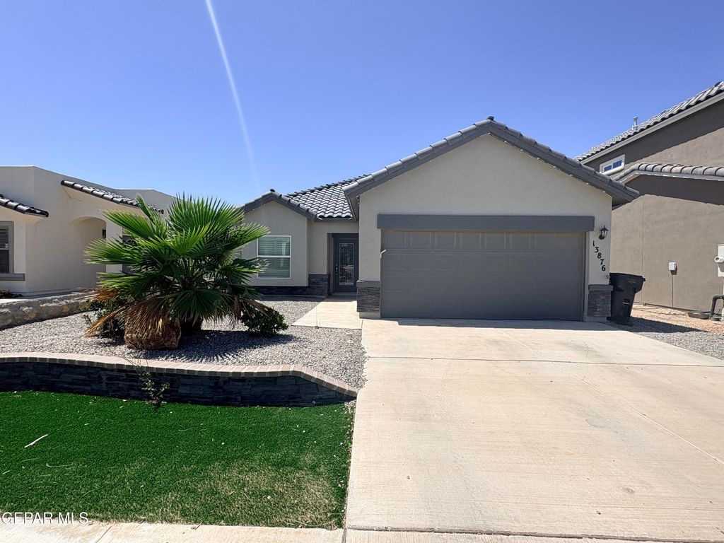 Photo of 13876 PASEO SERENO Drive, El Paso, TX 79928 (MLS # 947497)