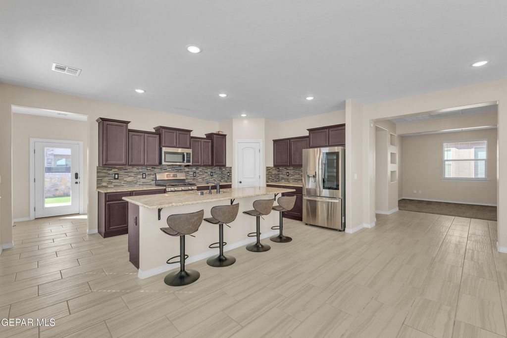 Photo of 14712 TIERRA HARBOR Avenue, El Paso, TX 79938 (MLS # 932121)