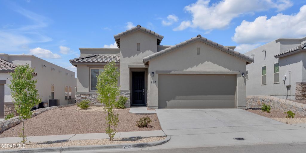 Photo of 253 STAFFS Way, El Paso, TX 79928 (MLS # 936650)