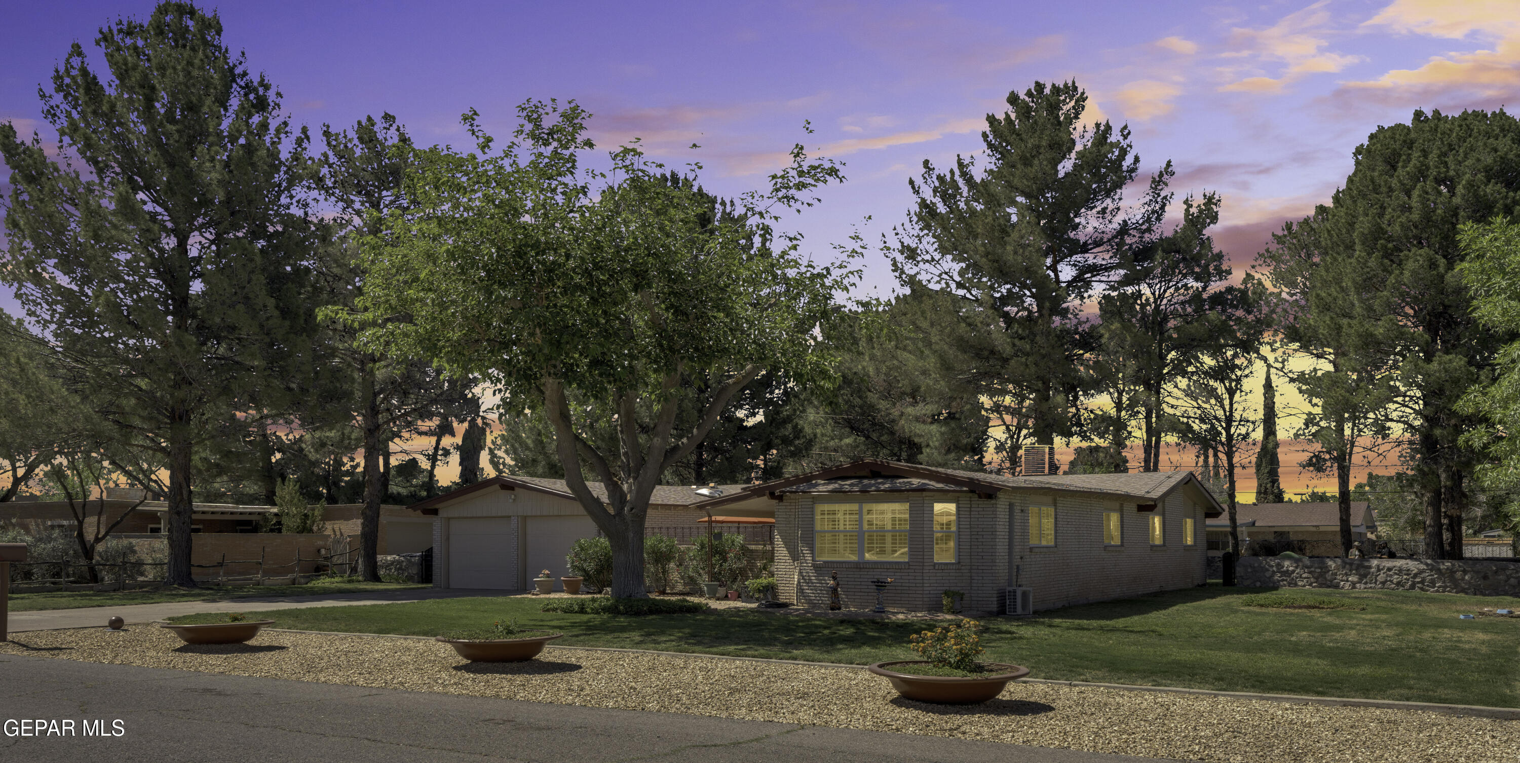 801 MONTCLAIR Drive
