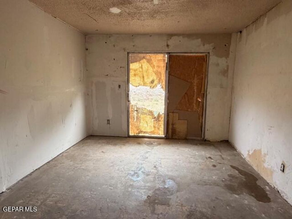 Photo of 5312 DEARBORNE Drive, El Paso, TX 79924 (MLS # 942029)