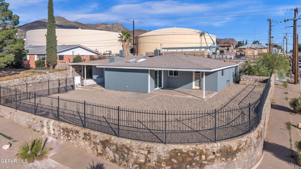 Photo of 3509 BERYL Lane, El Paso, TX 79904 (MLS # 953561)