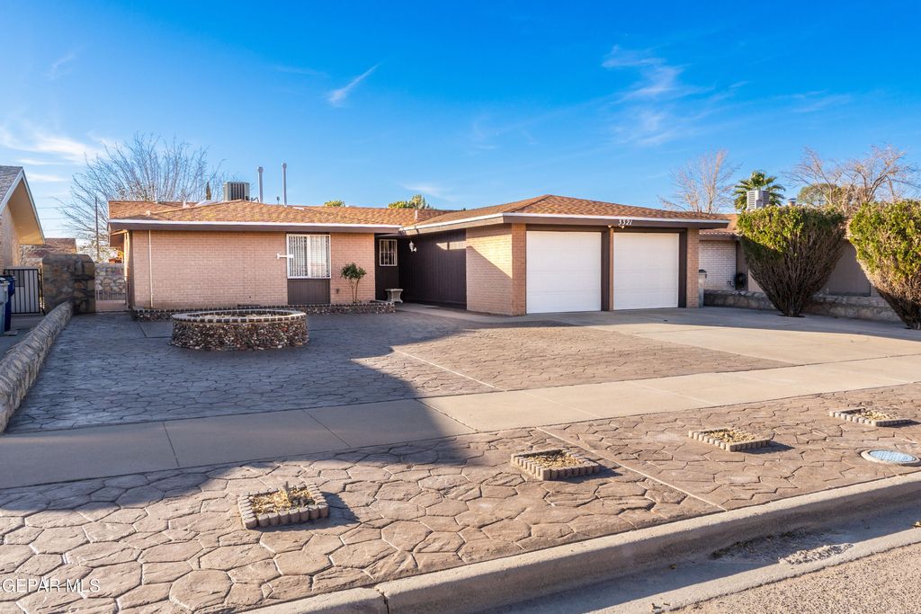 Photo of 3321 Hickman Street, El Paso, TX 79936 (MLS # 936720)
