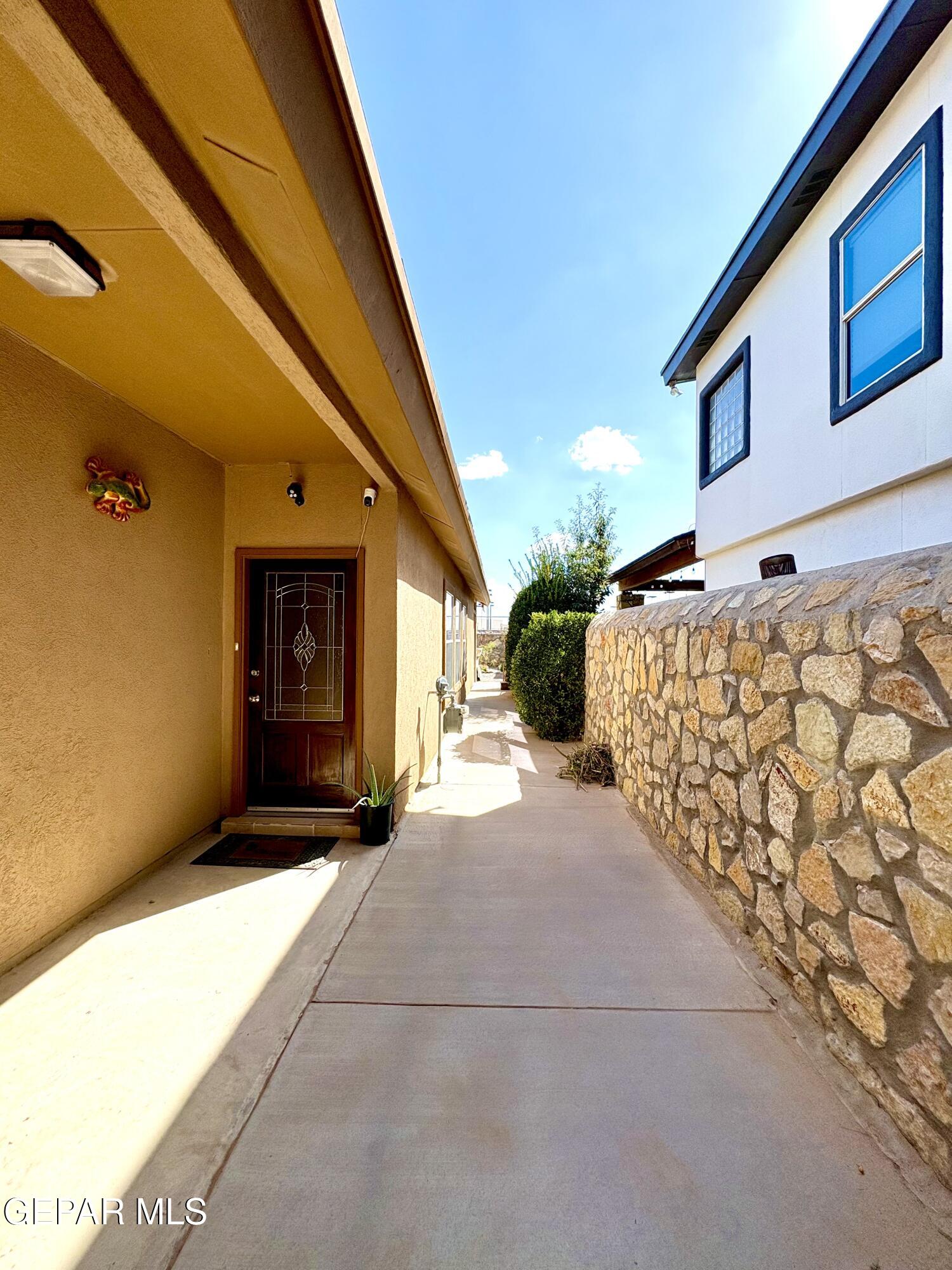 14260 SMOKEY POINT Drive