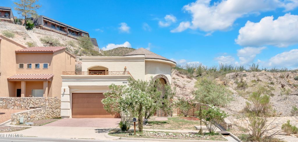 Photo of 4540 N STANTON Street, El Paso, TX 79902 (MLS # 934420)