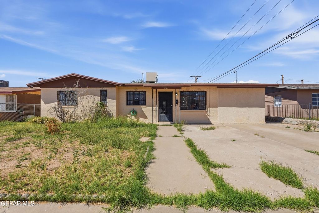 Photo of 9329 RALEIGH Drive, El Paso, TX 79924 (MLS # 940235)