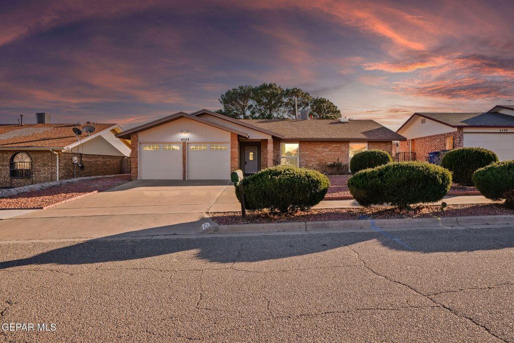 Photo of 4522 Croton Circle, El Paso, TX 79924 (MLS # 937956)