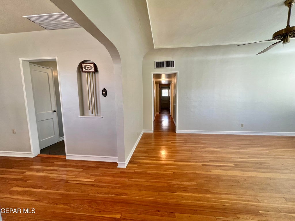 Photo of 4785 CUMBERLAND Circle, El Paso, TX 79903 (MLS # 949899)