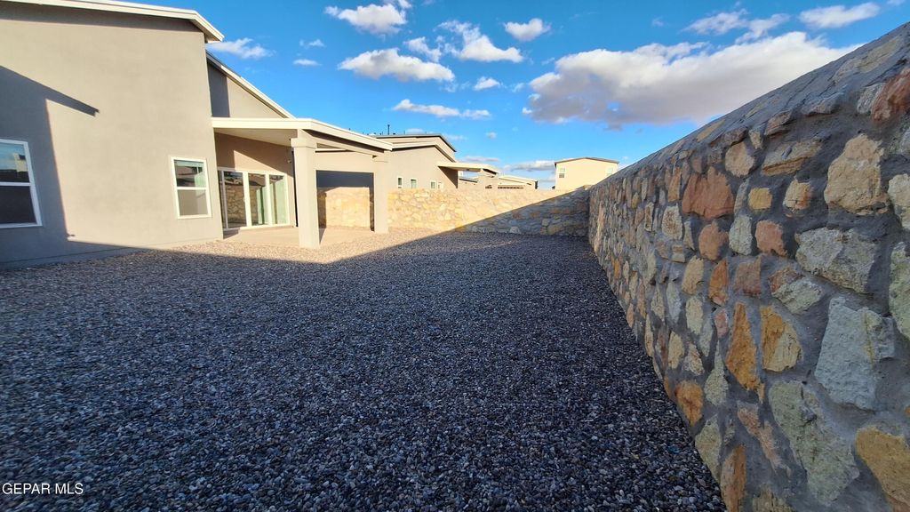 Photo of 14924 WILLIAM MESHEL Drive, El Paso, TX 79938 (MLS # 937037)