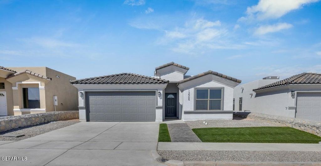 Photo of 13936 Paseo Alegre Drive, El Paso, TX 79928 (MLS # 942726)