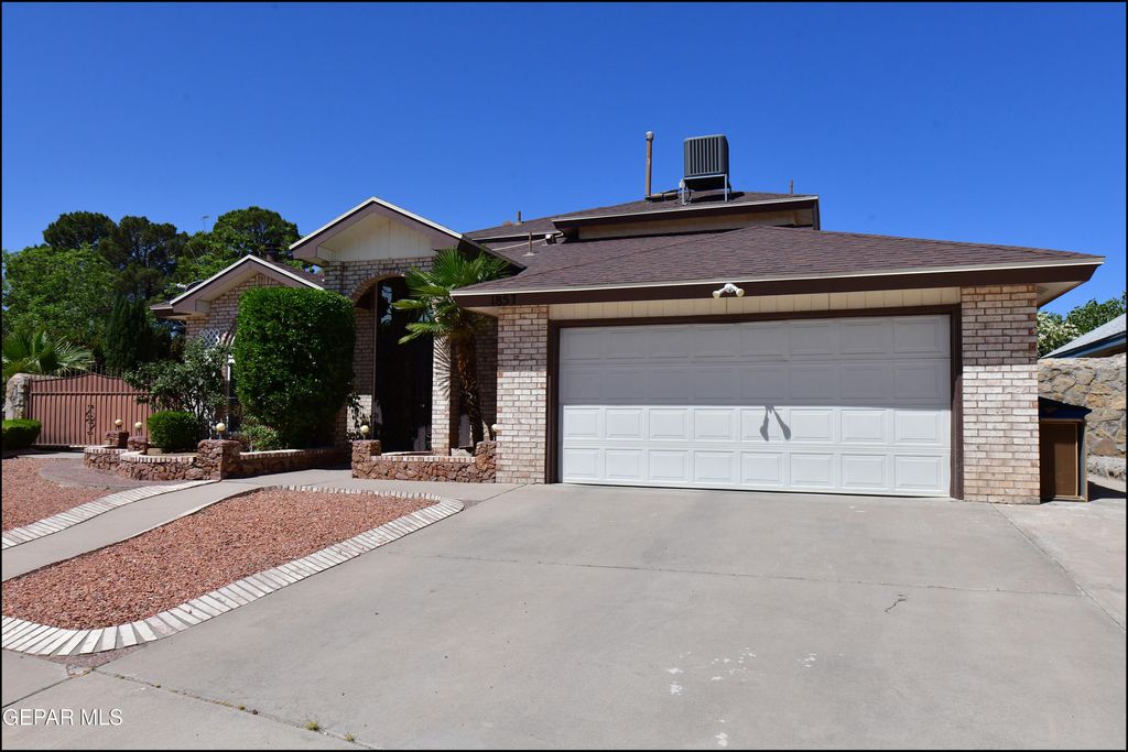 Photo of 1857 RALPH JANES Place, El Paso, TX 79936 (MLS # 942884)