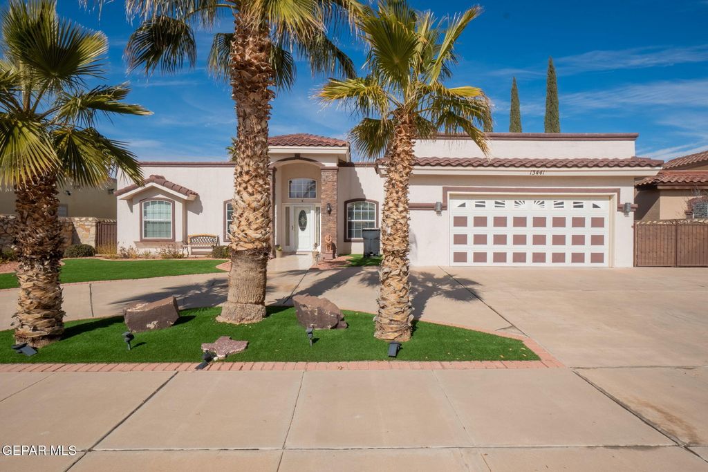 Photo of 13441 EMERALD CREEK Drive, Horizon City, TX 79928 (MLS # 938059)