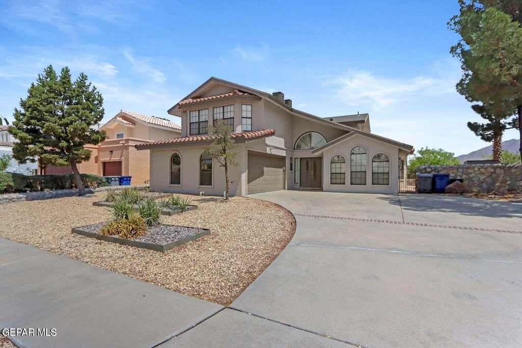 Photo of 849 DULCE TIERRA Drive, El Paso, TX 79912 (MLS # 949768)