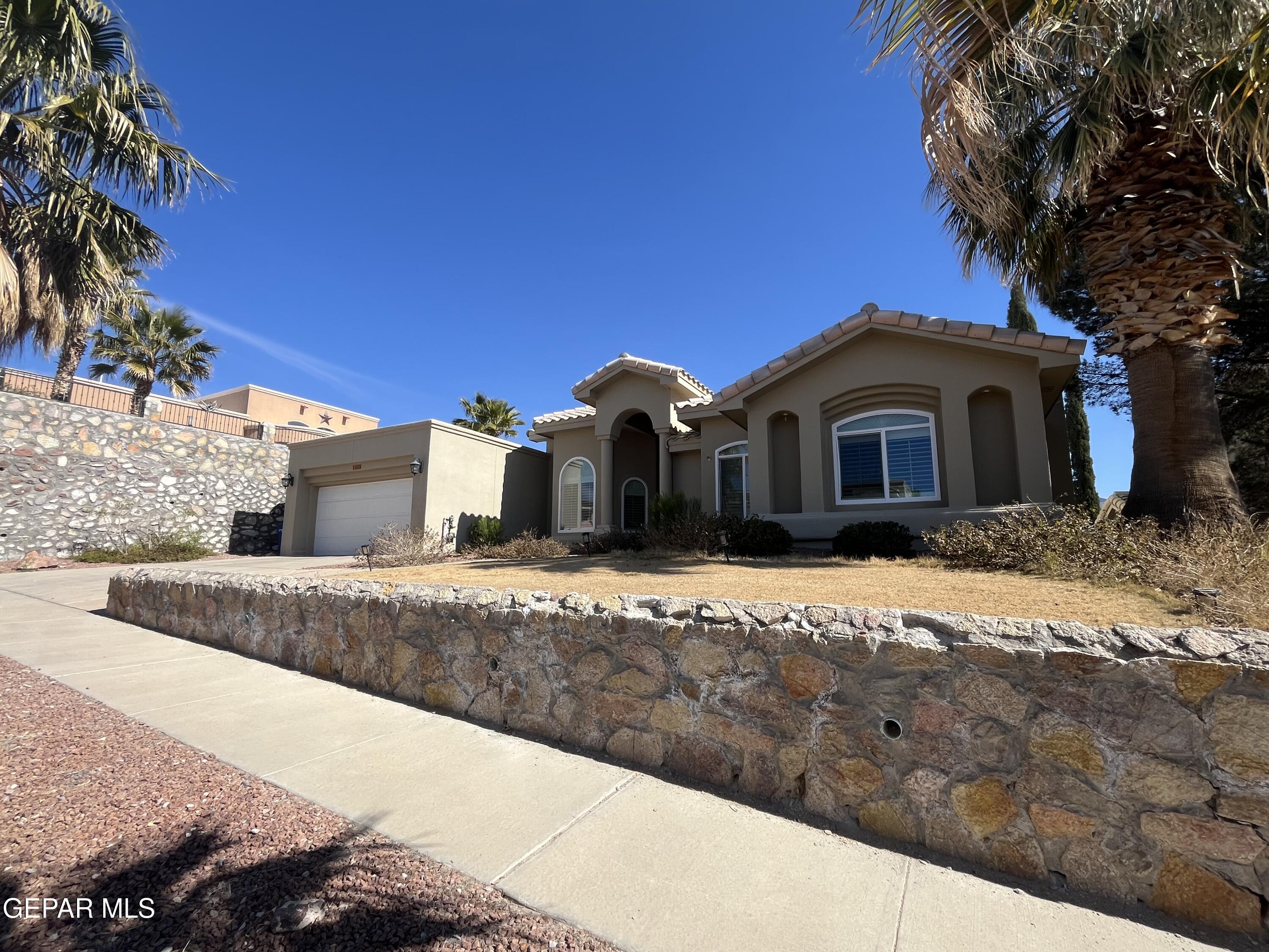 1424 CLOUD RIDGE Drive