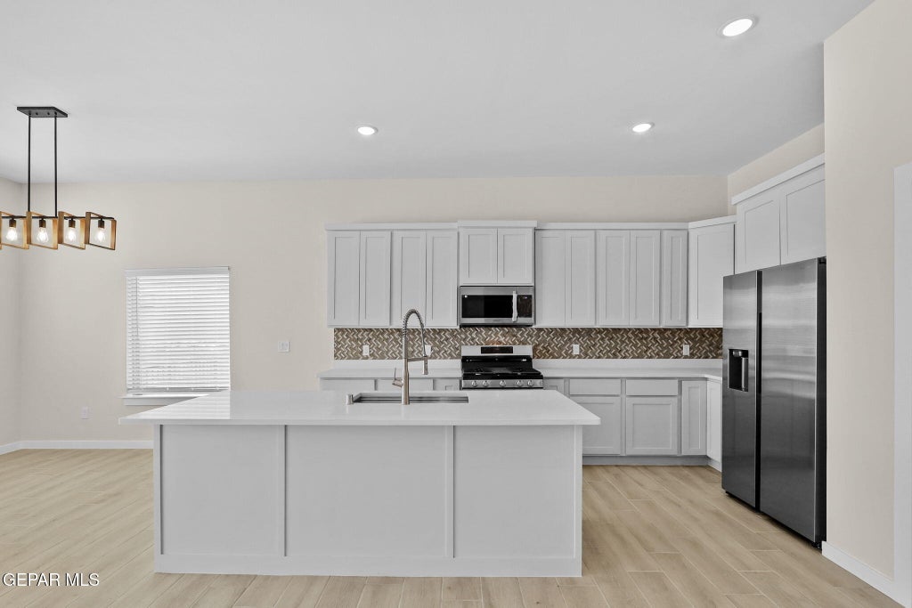 Photo of 8420 WALLY Place, Vinton, TX 79821 (MLS # 952157)