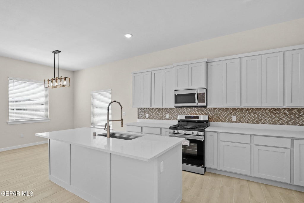 Photo of 8420 WALLY Place, Vinton, TX 79821 (MLS # 952157)