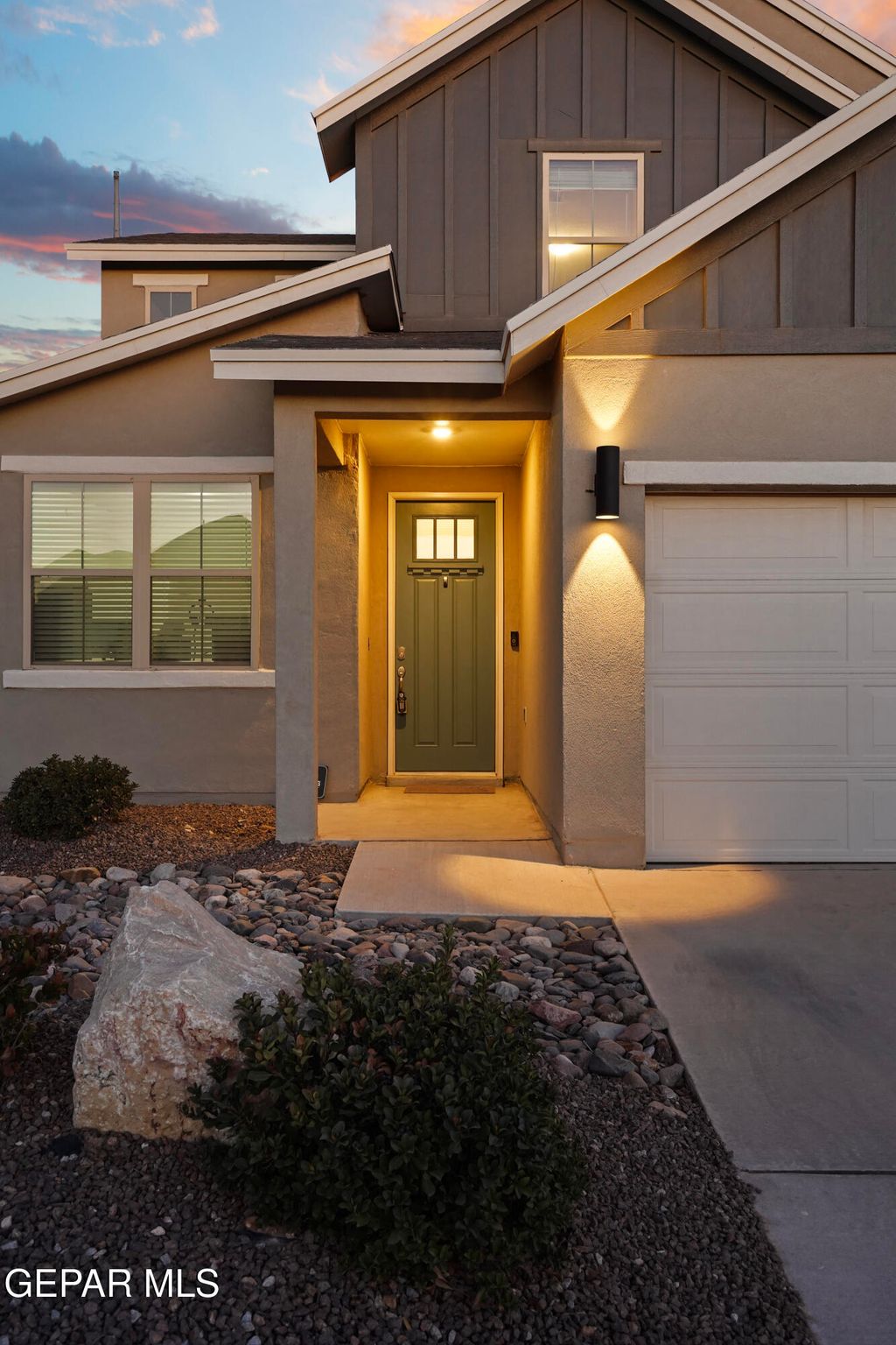 Photo of 1048 Nepal Sky Street, Horizon City, TX 79928 (MLS # 941884)