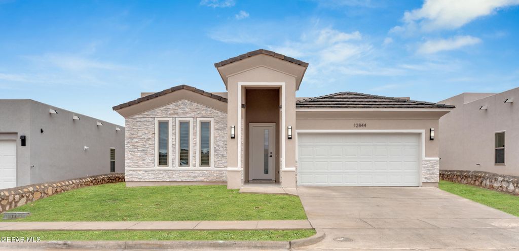 Photo of 12844 Fredericksberg Avenue, Horizon City, TX 79928 (MLS # 932348)